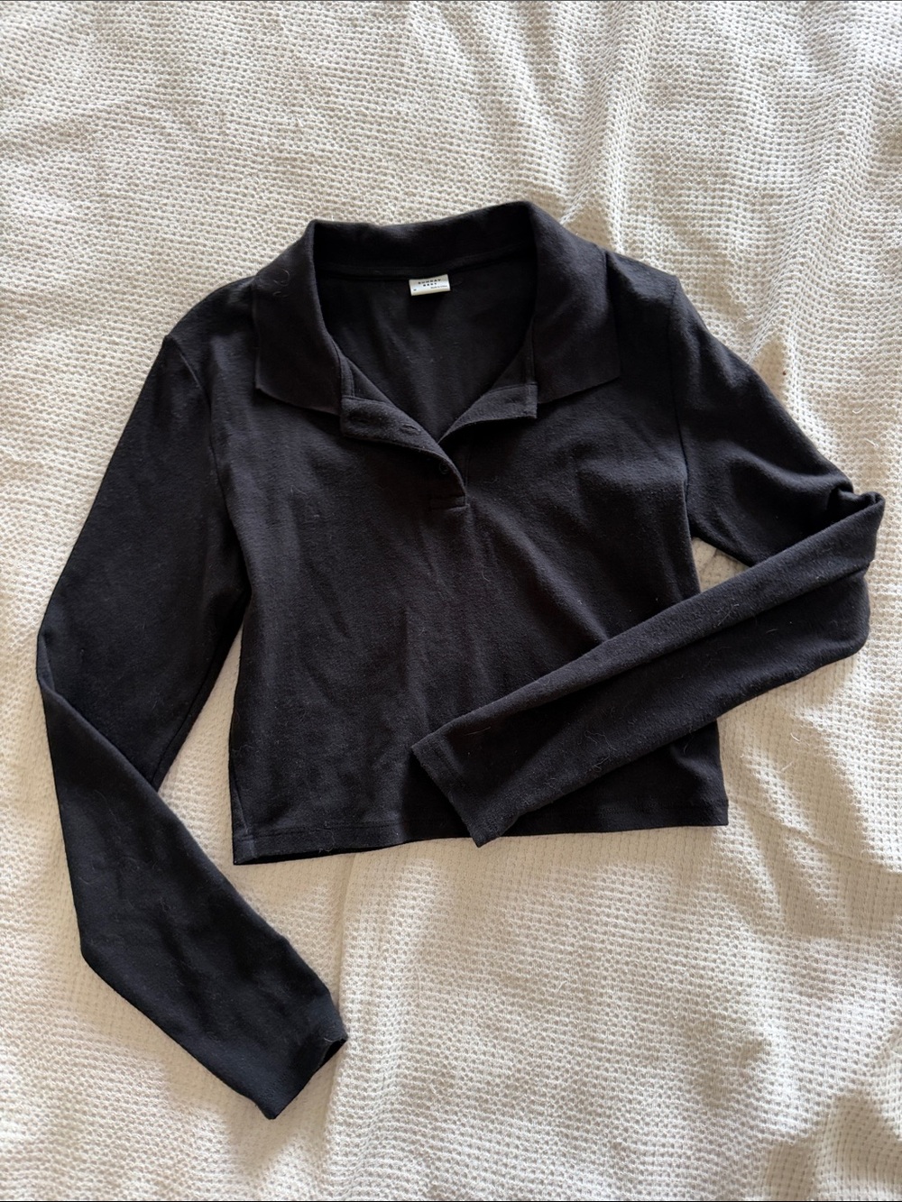 Aritzia Black Long Sleeve Collared Crop Top